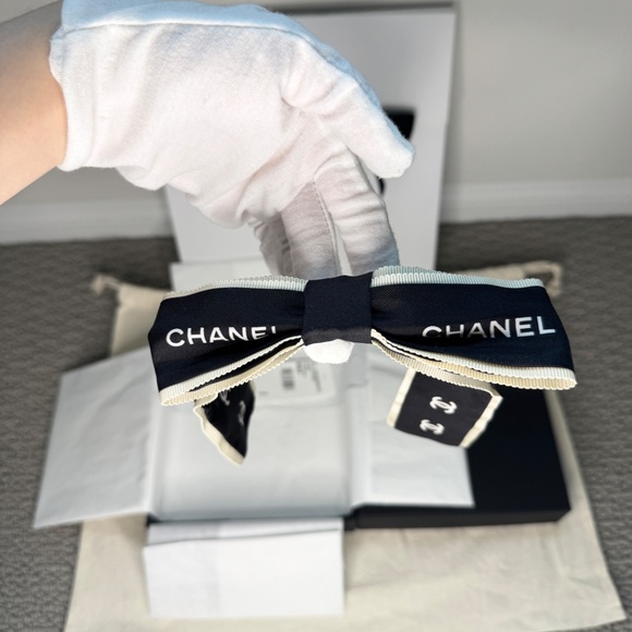 NWT Chanel Bow Hair Tie main image 13